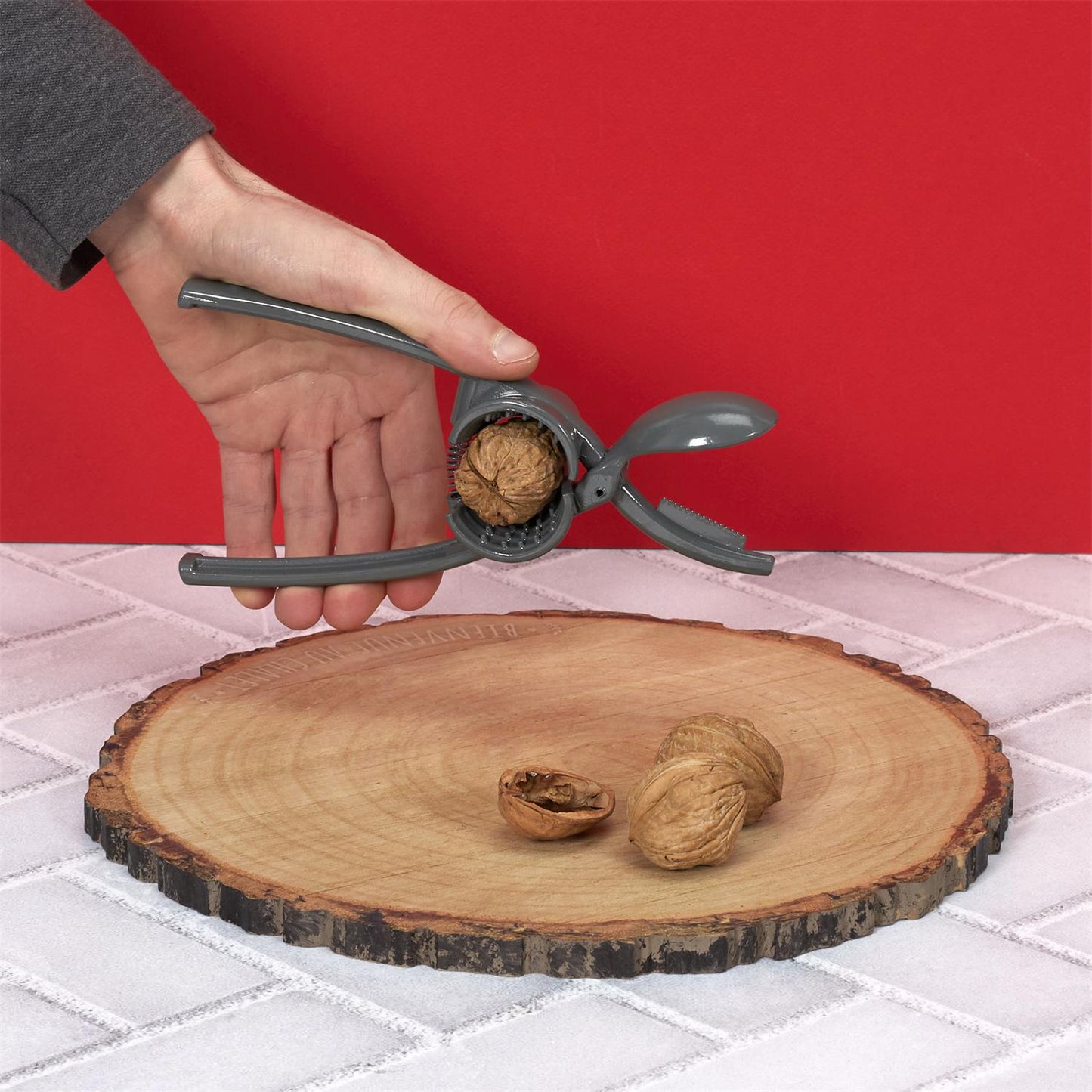 CHESTNUT CLIP AND NUTCRACKER